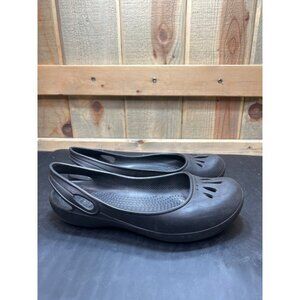 Crocs Womens Black Slip-On Flats With Cutout Design Size 6